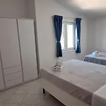 アパート Family And Pet Friendly Frankopan Croatia *