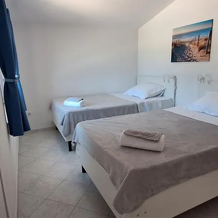 Appartement Family And Pet Friendly Frankopan Croatia