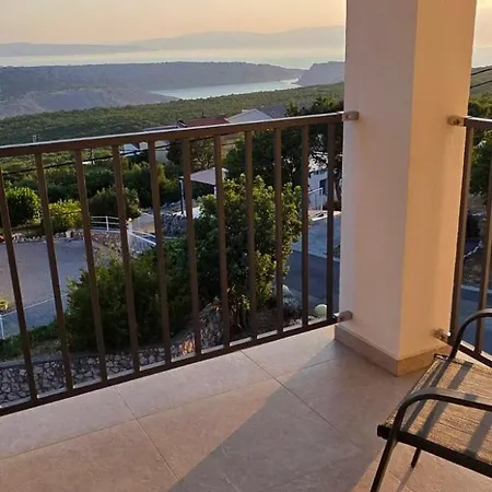 Διαμέρισμα Family And Pet Friendly Frankopan Croatia Šmrika