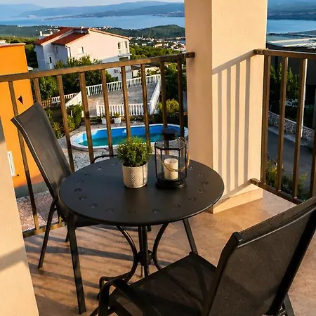 Family And Pet Friendly Frankopan Croatia Šmrika
