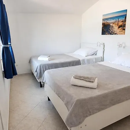 Διαμέρισμα Family And Pet Friendly Frankopan Croatia Šmrika